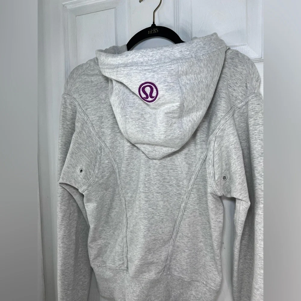 Lululemon Gray Women's‎ Hoodie Size 4